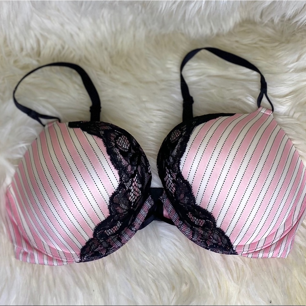 VS bombshell plunge padded